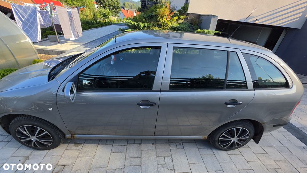Skoda Fabia - 2