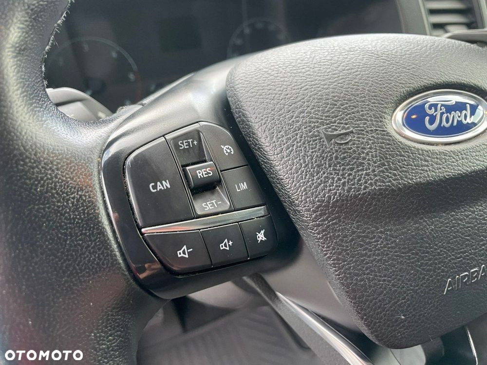 Ford Transit - 12