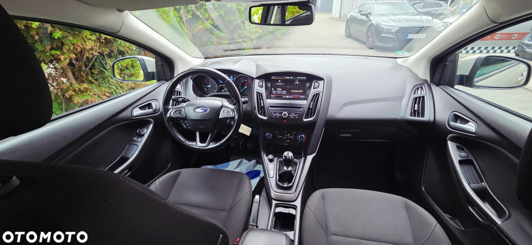 Ford Focus 1.5 EcoBlue Start-Stopp-System TITANIUM DESIGN - 33