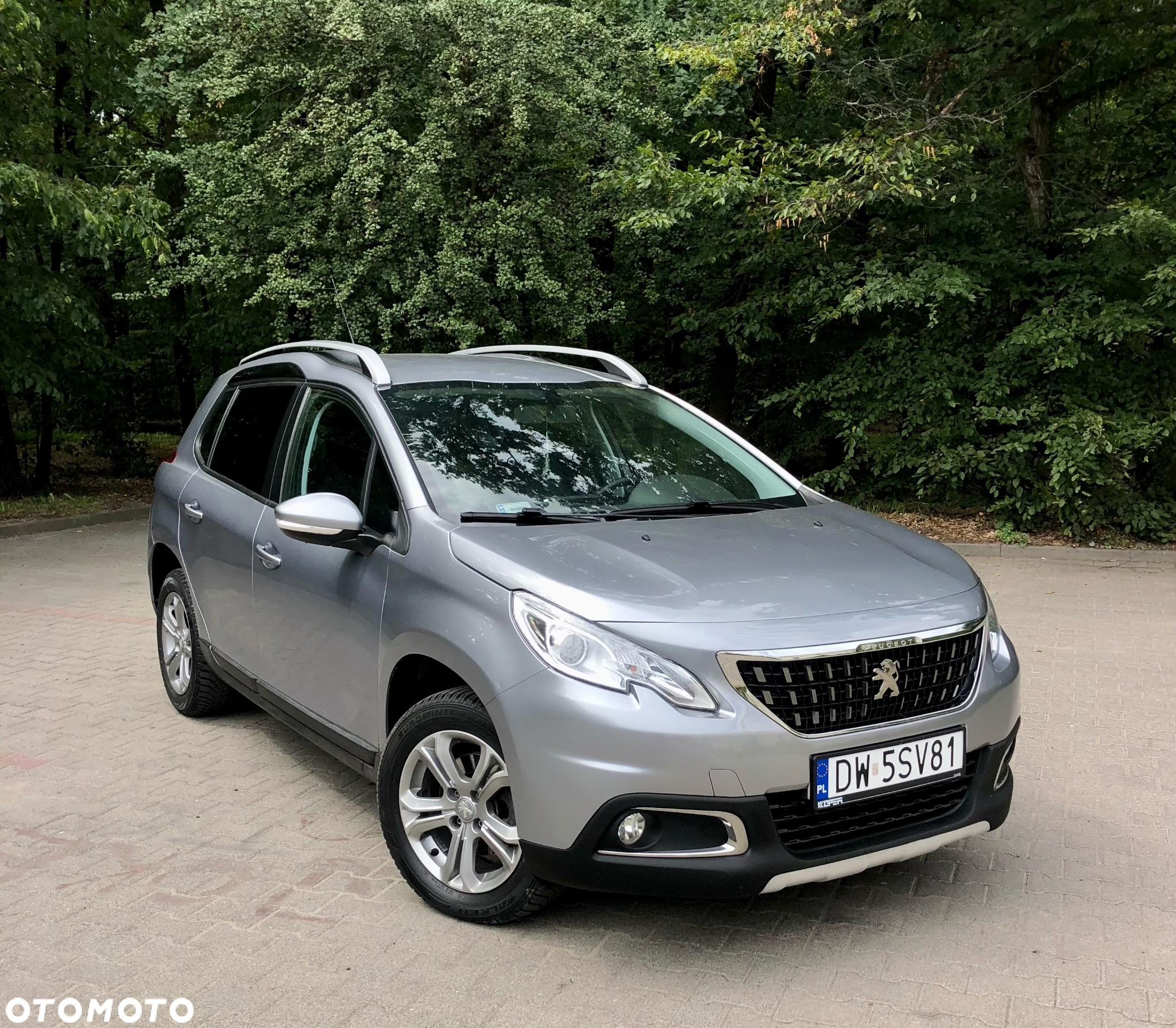 Peugeot 2008 1.2 Pure Tech Active S&S - 11