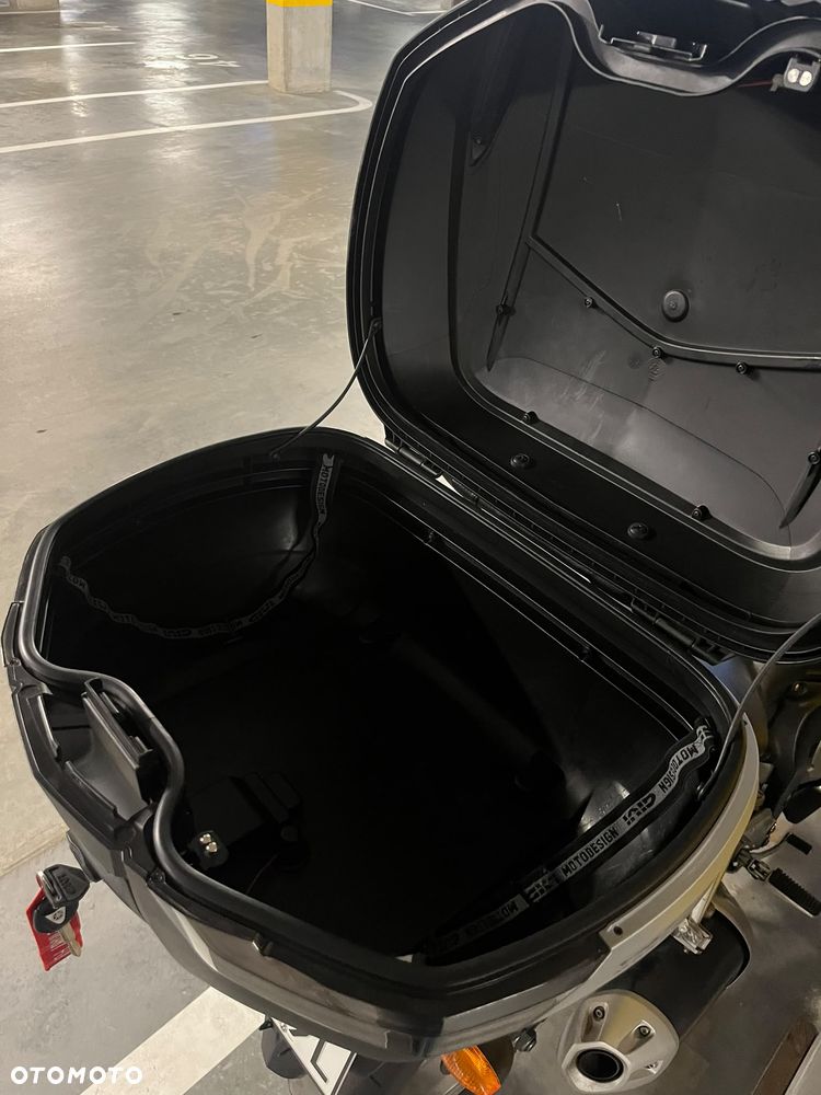 Yamaha FZ - 8