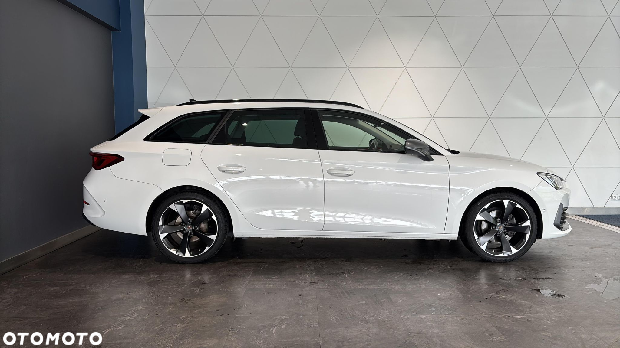 Cupra Leon 1.5 eTSI DSG - 6