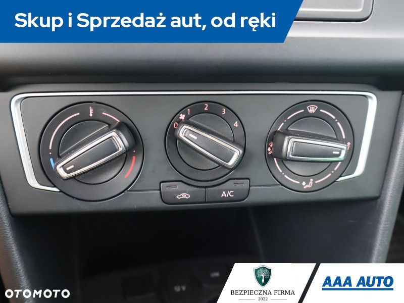 Volkswagen Polo - 15