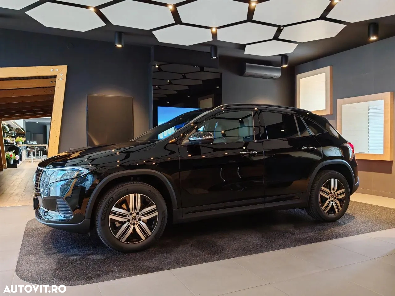 Mercedes-Benz EQA 250+ - 9