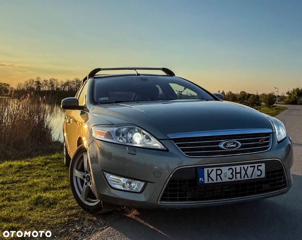 Ford Mondeo 2.5 Titanium - 1