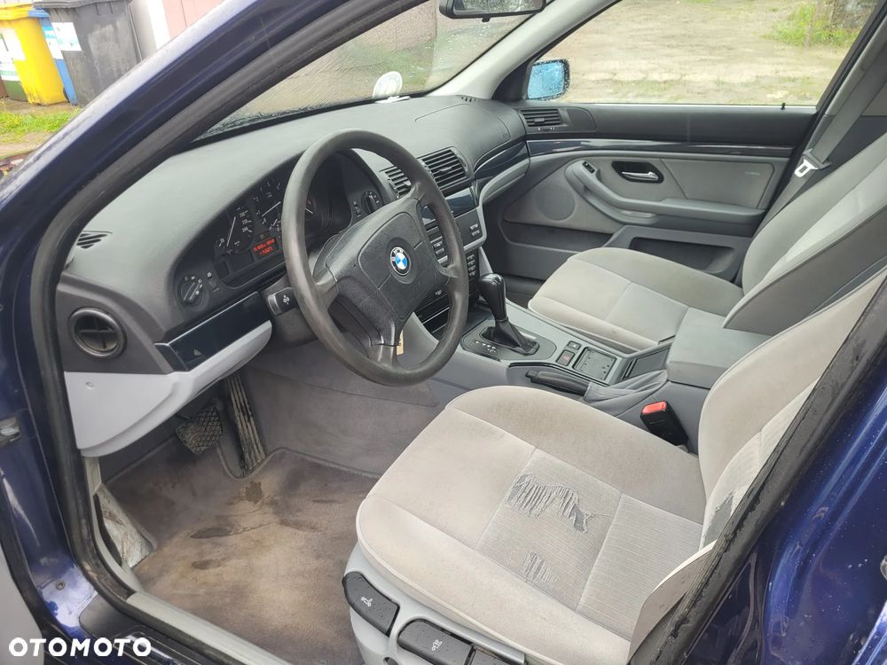 BMW Seria 5 523i - 26