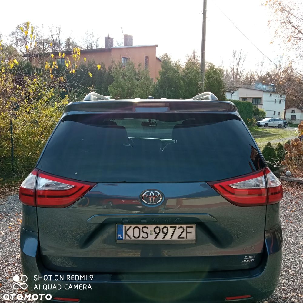 Toyota Sienna ver-3-5-v6-le-awd - 4