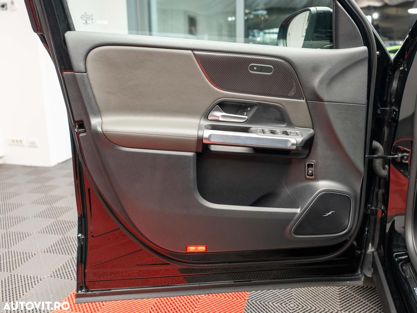 Mercedes-Benz GLB 250 4MATIC Aut. - 8