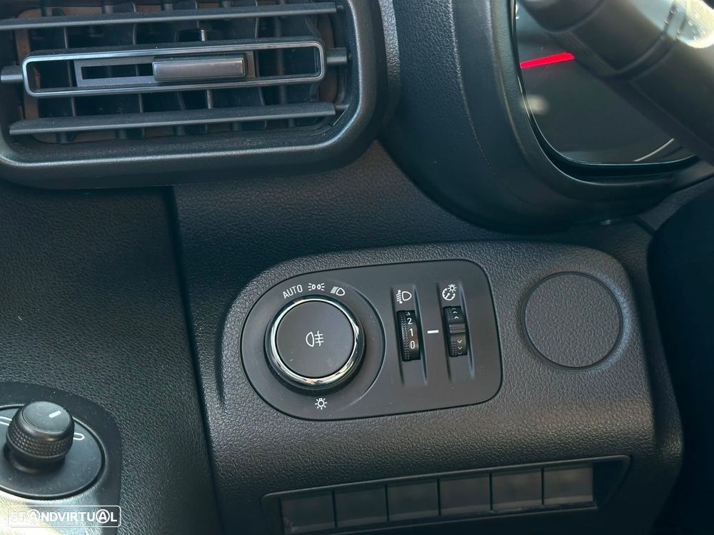 Opel Combo Outro - 15