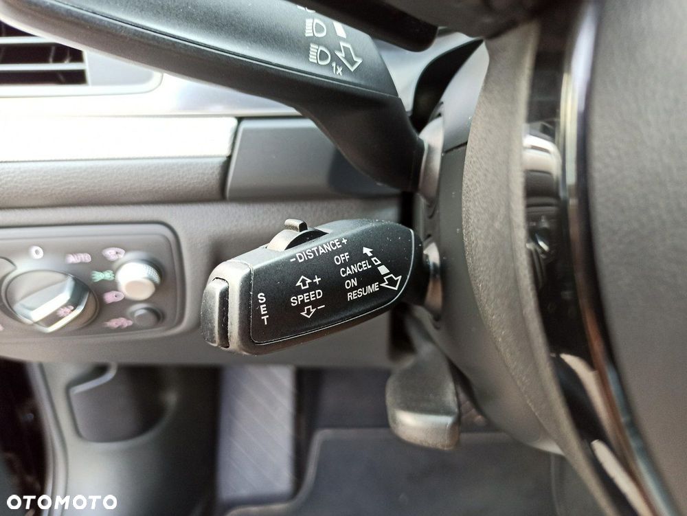 Audi A6 Avant 3.0 TDI quattro S tronic - 24