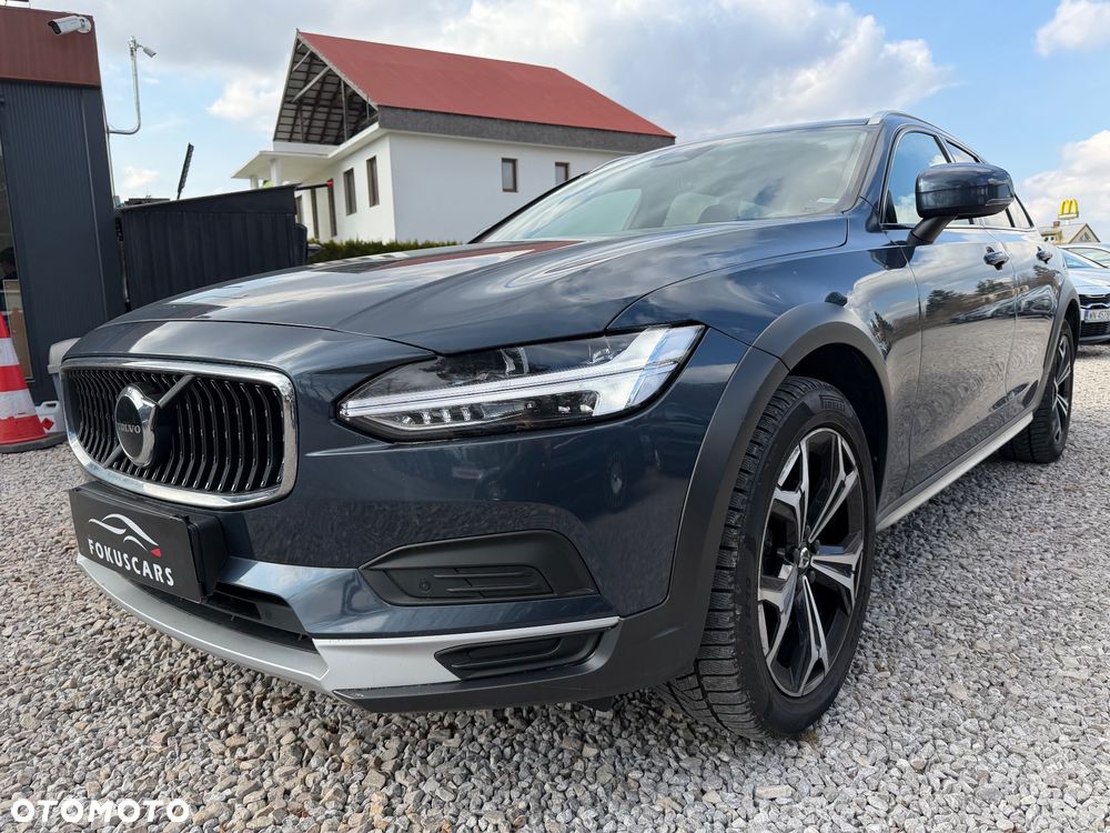 Volvo V90 Cross Country D5 AWD Pro - 2