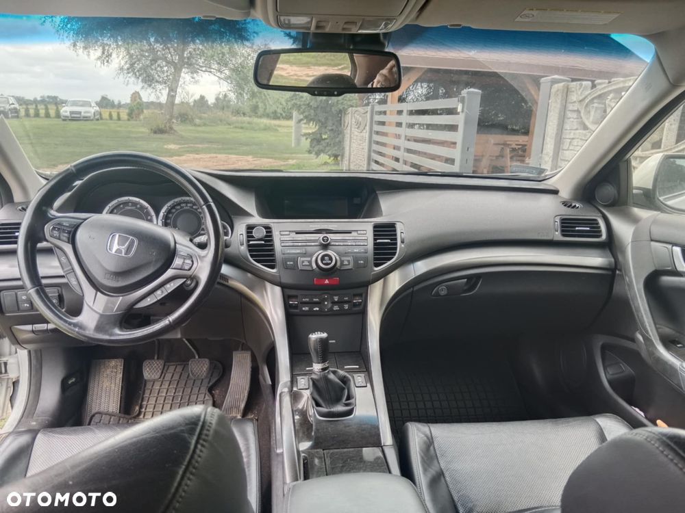 Honda Accord 2.0 Executive - 7