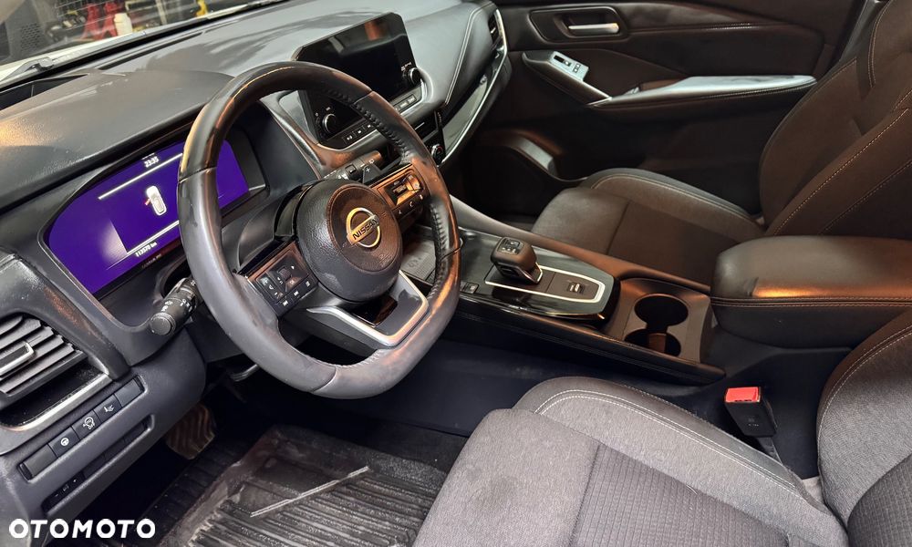 Nissan Qashqai 1.3 DIG-T DCT AKARI - 9