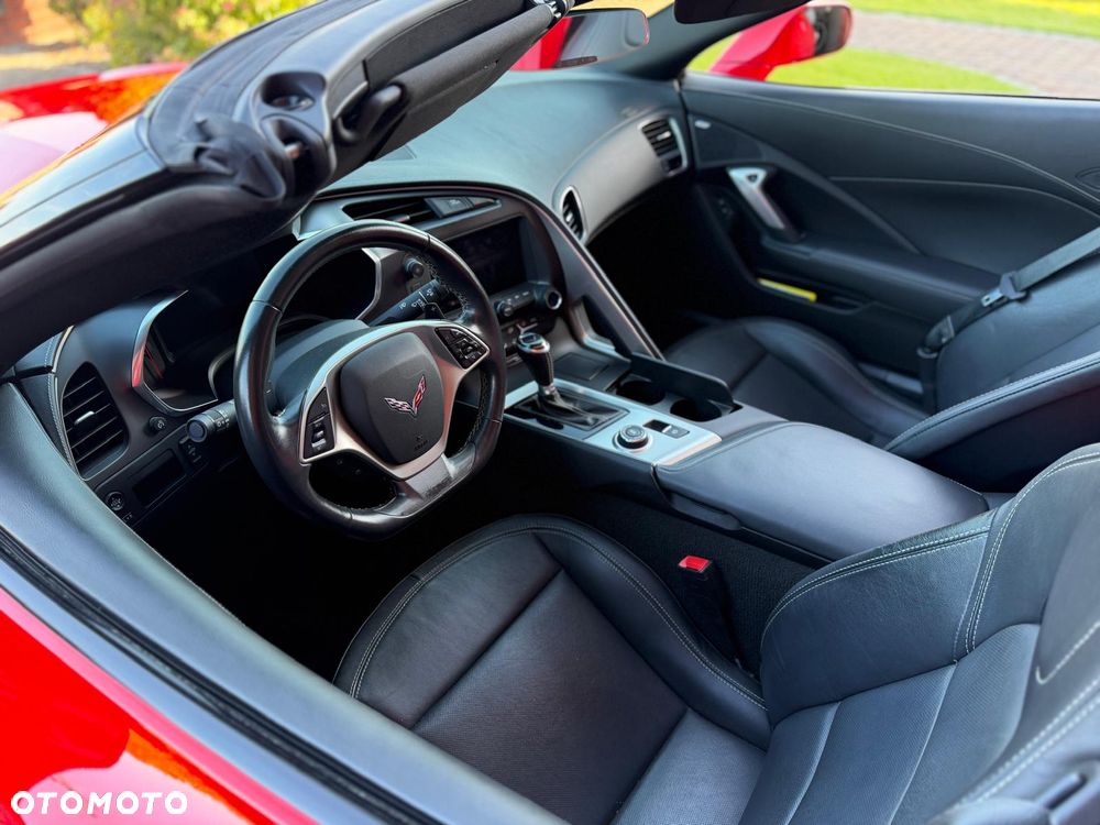 Chevrolet Corvette - 23