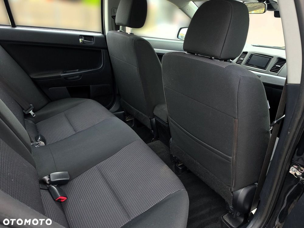 Mitsubishi Lancer 1.8 Inform - 16