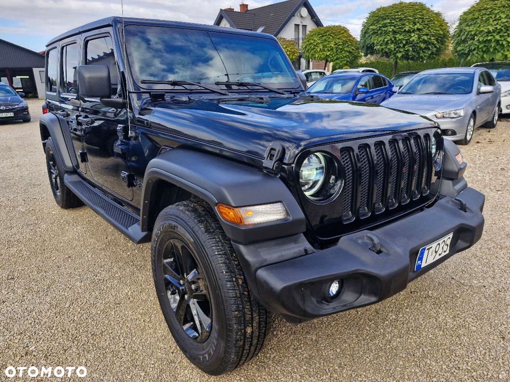 Jeep Wrangler - 12