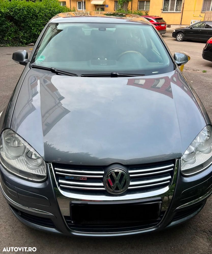 Volkswagen Jetta 1.9 TDI DPF United BlueMotion - 7