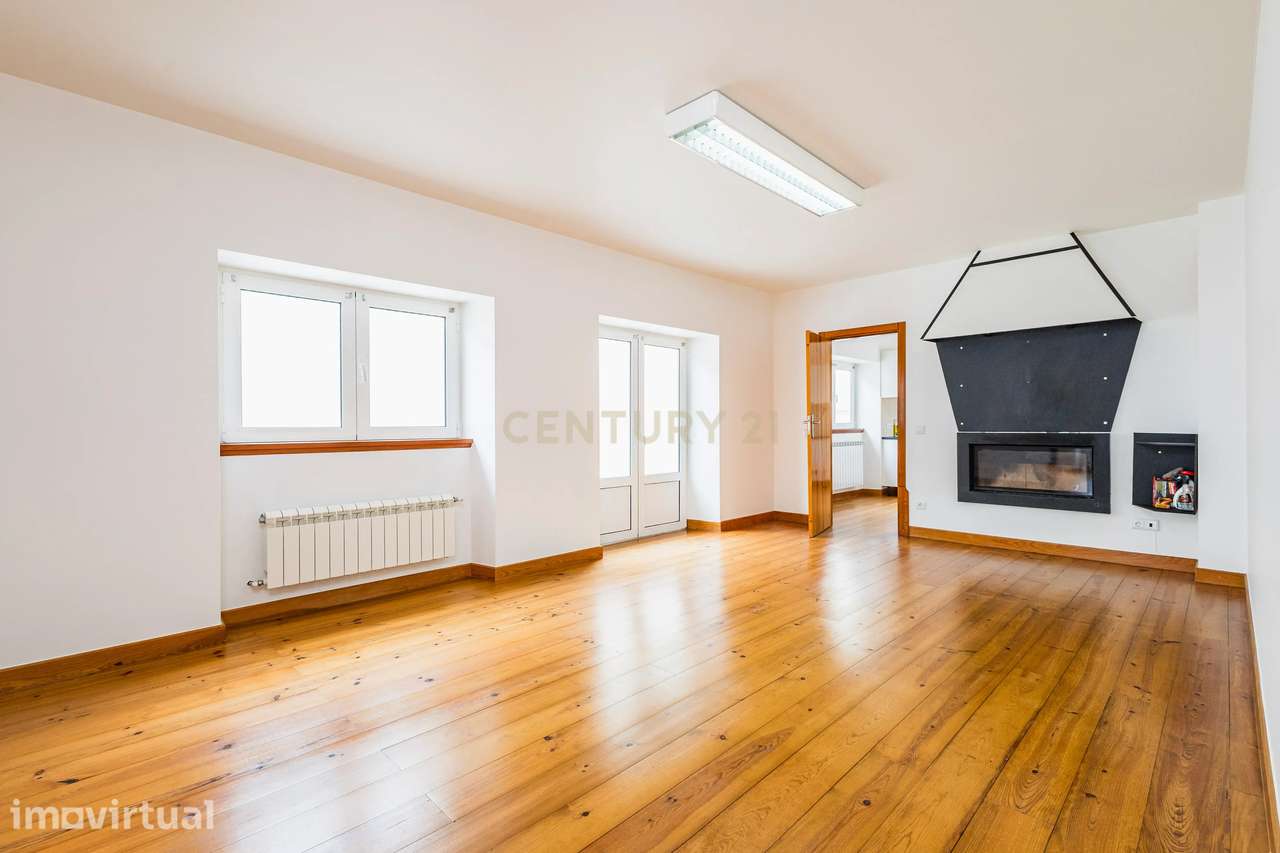 Moradia T3 com Piscina e Vistas para a Natureza – Chainça | Leiria - Grande imagem: 5/23