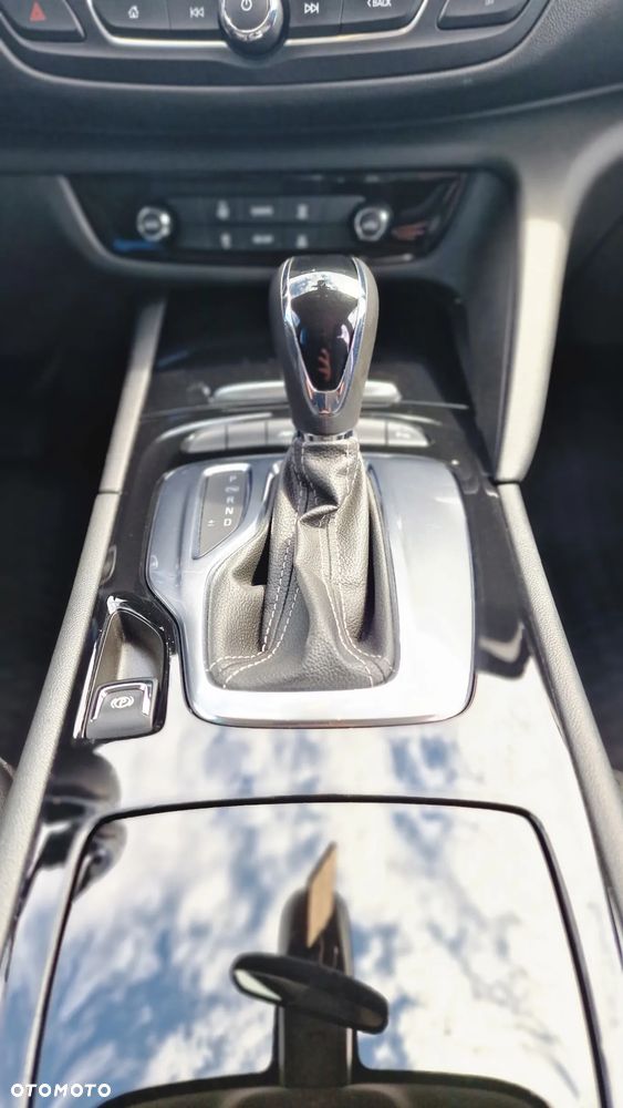 Opel Insignia - 10