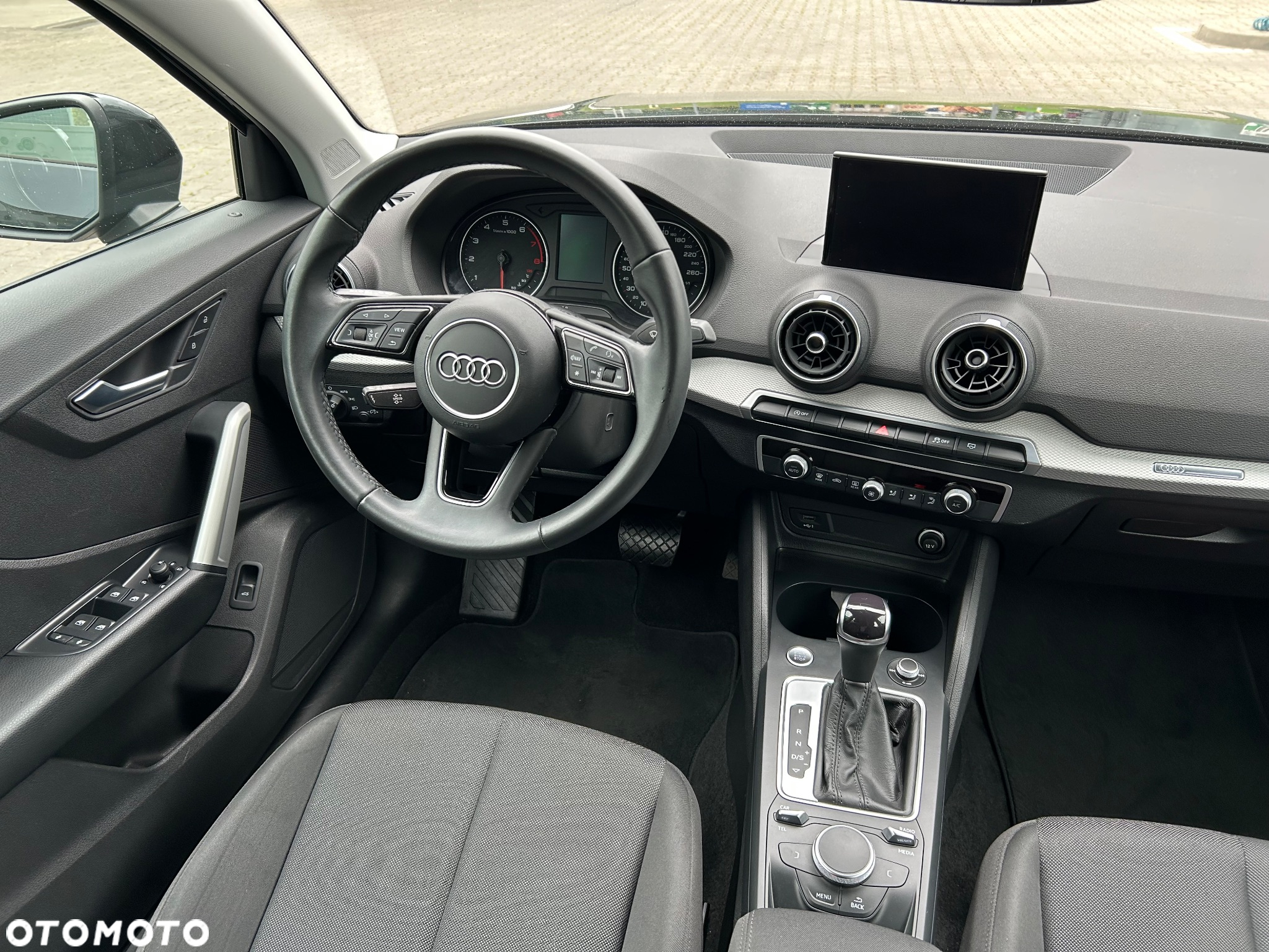 Audi Q2 35 TFSI S tronic - 13