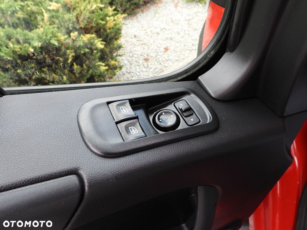 Renault MASTER  PLANDEKA 10 PALET WEBASTO TEMPOMAT LEDY PNEUMATYKA KLIMATYZACJA  165KM - 28