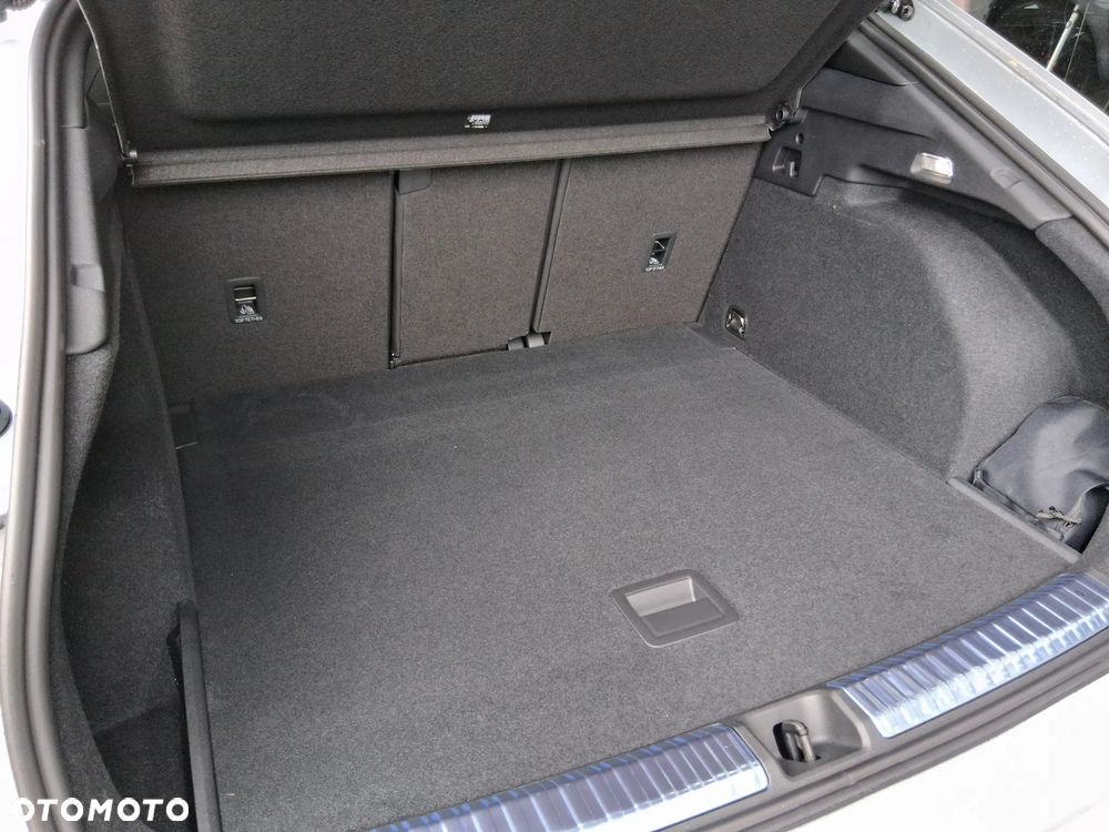 Audi Q3 Sportback - 15