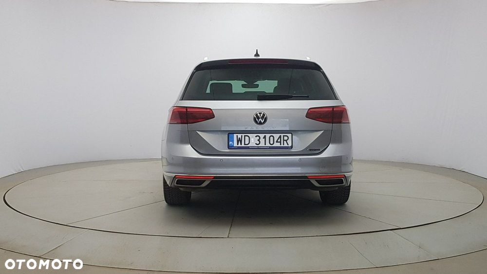 Volkswagen Passat - 6