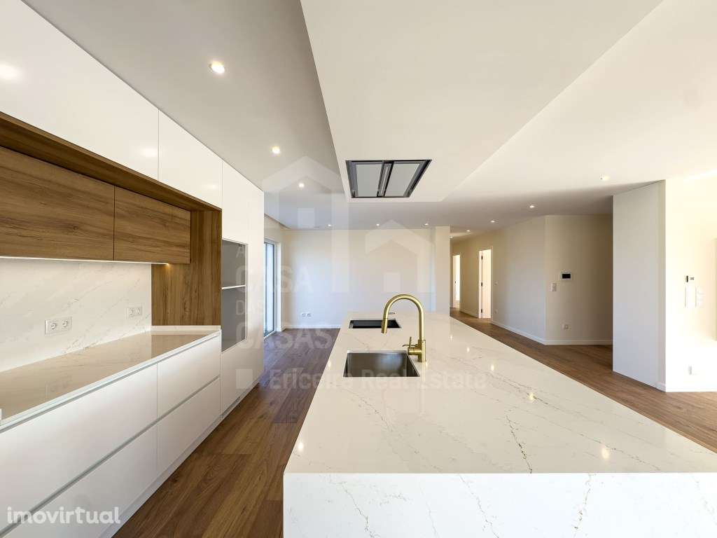 Vende Moradia T4 - Ericeira 18 km, A Casa das Casas - Grande imagem: 5/42