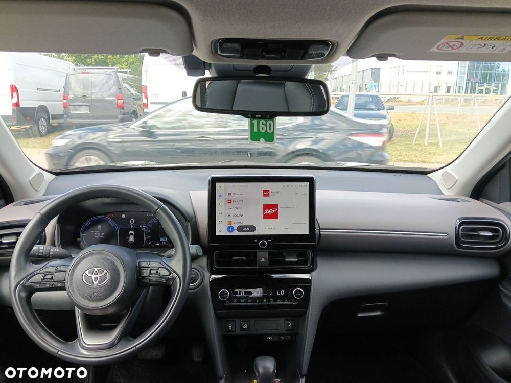 Toyota Yaris Cross Hybrid 1.5 Executive AWD - 2
