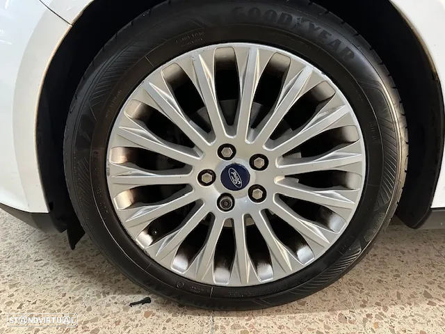Ford Focus 1.0 SCTi Titanium Best - 22
