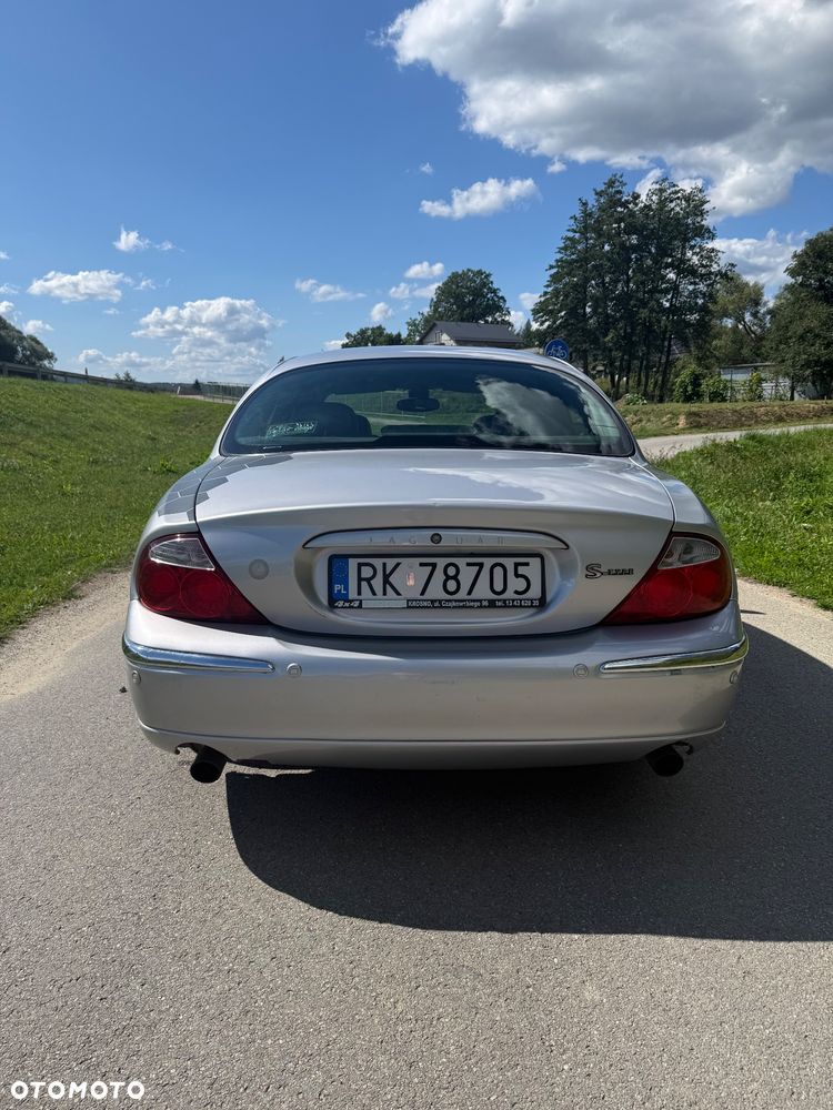 Jaguar S-Type - 6