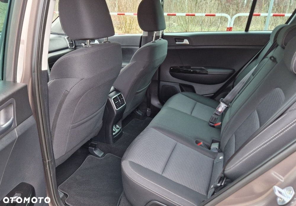 Kia Sportage 1.6 GDI 2WD DREAM-TEAM EDITION - 26