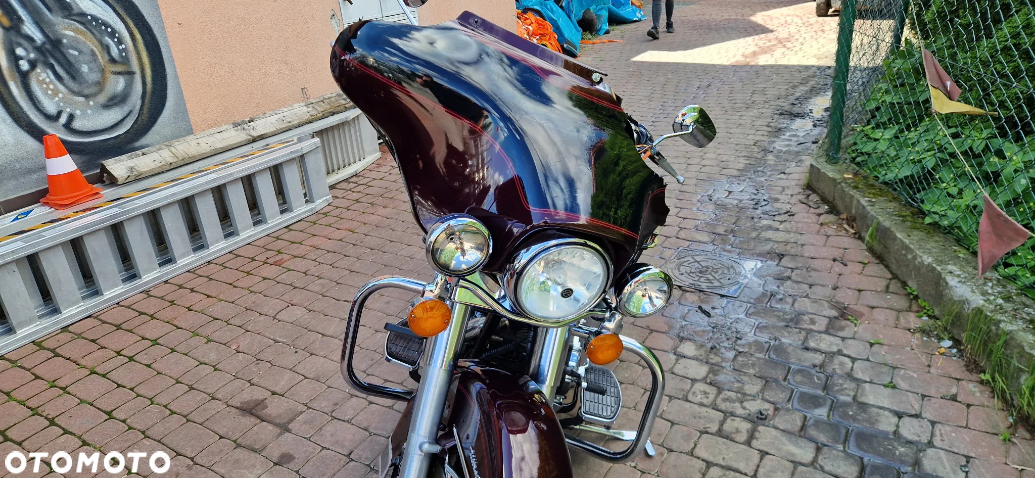 Harley-Davidson FLH Electra Glide - 15