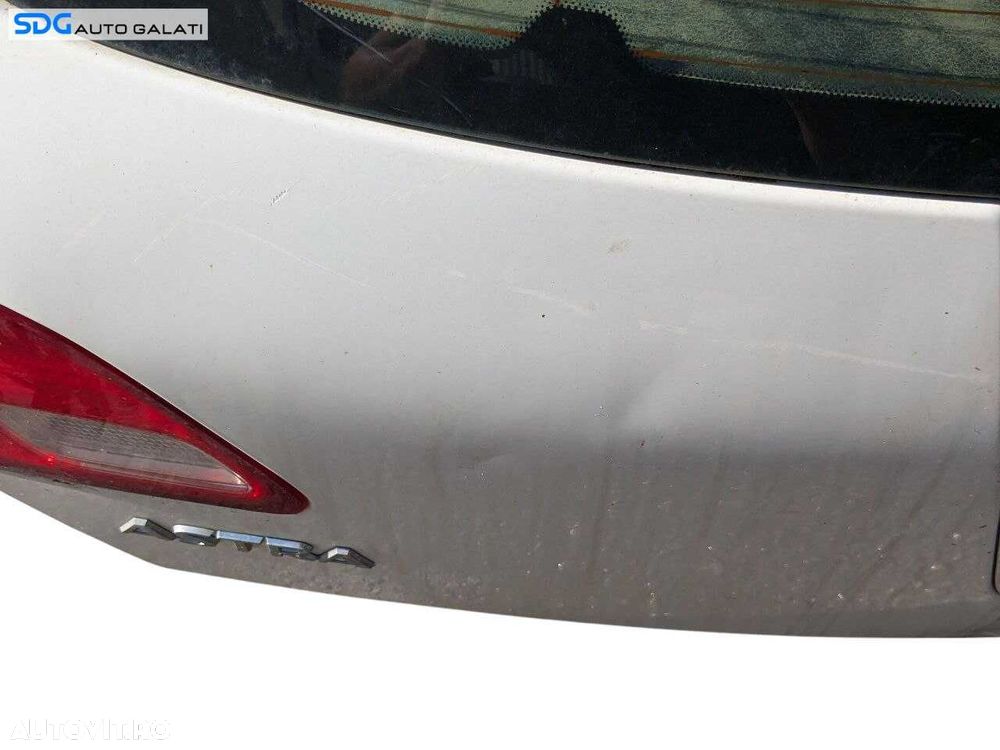 Haion Hayon Capota Portbagaj Dezechipat cu Luneta Geam Sticla Opel Astra J Hatchback 2009 - 2016 Culoare Z40R [LC2253SOS] - 6