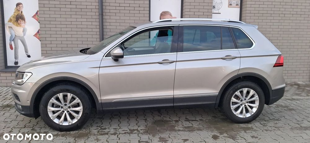 Volkswagen Tiguan 1.5 TSI ACT OPF Comfortline - 24