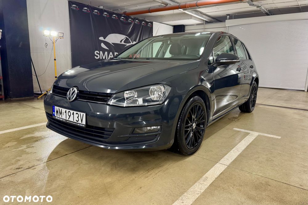 Volkswagen Golf - 1