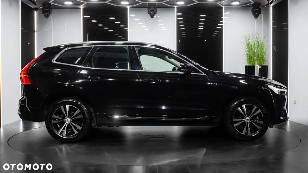 Volvo XC 60 T6 Plug-In Hybrid AWD Core - 9