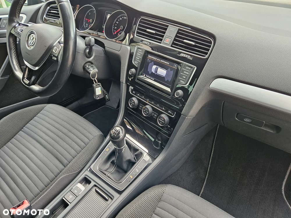 Volkswagen Golf 2.0 BlueTDI Cup - 15