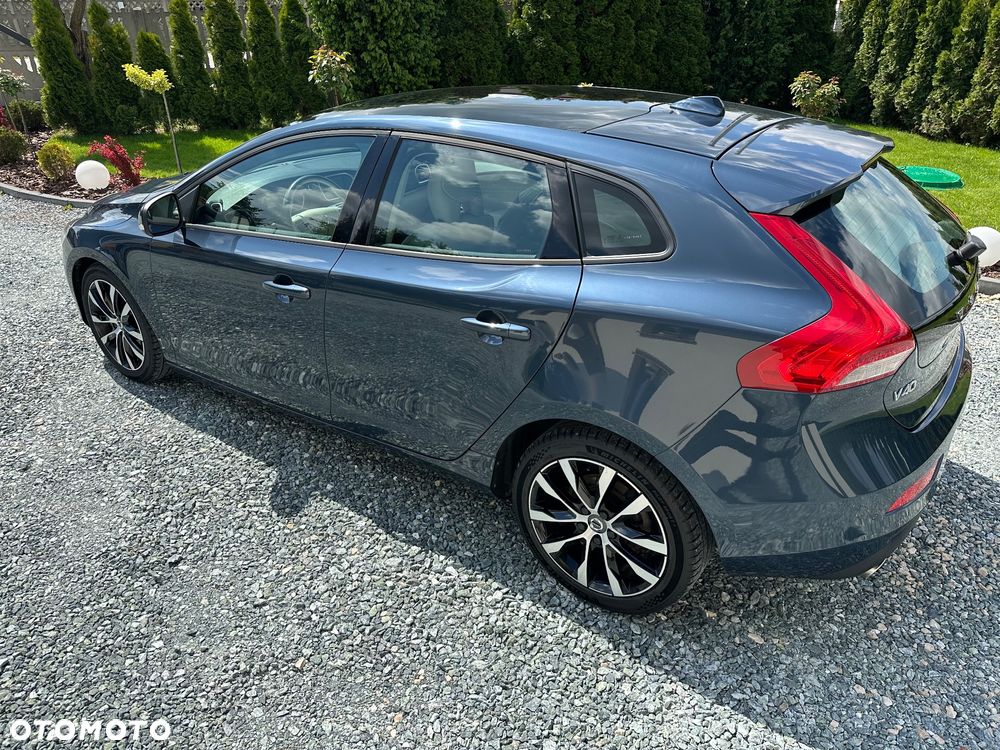 Volvo V40 D2 Drive-E Ocean Race - 3