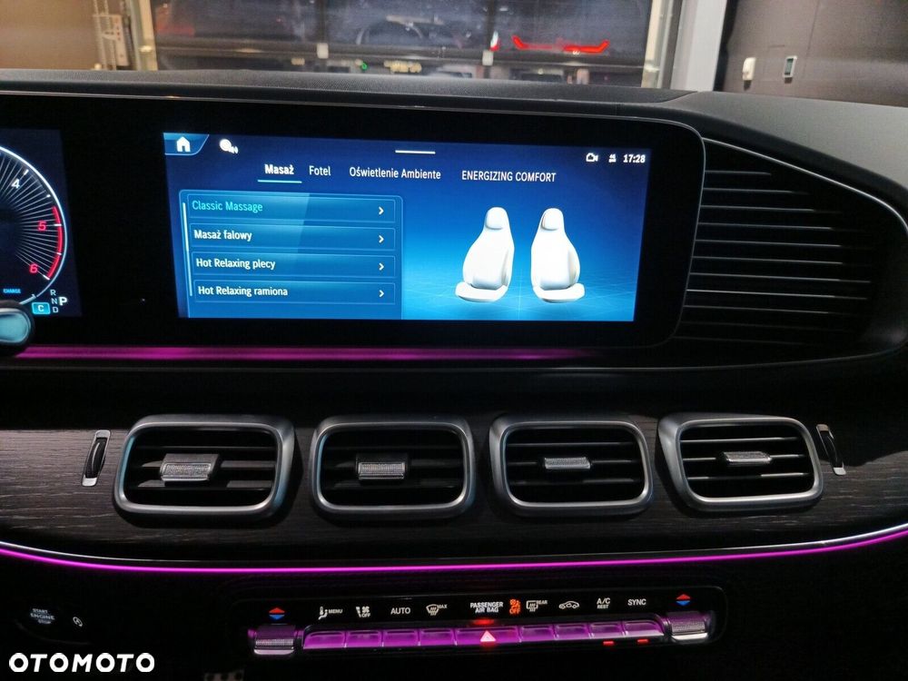 Mercedes-Benz GLS - 27