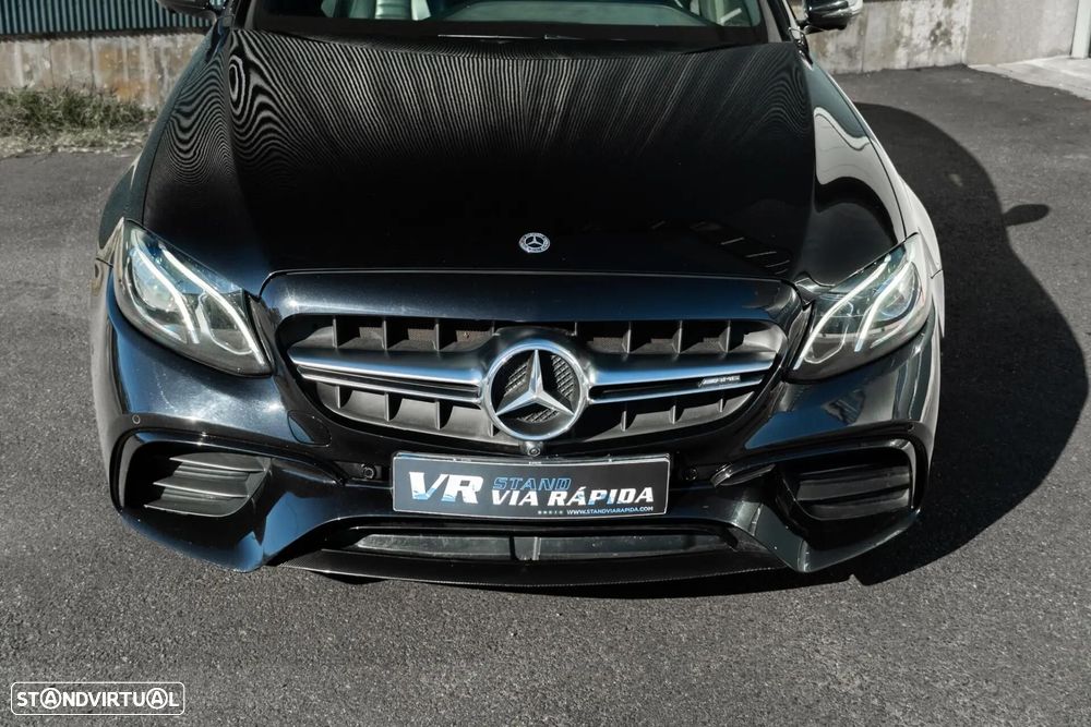 Mercedes-Benz E 220 d Avantgarde - 33