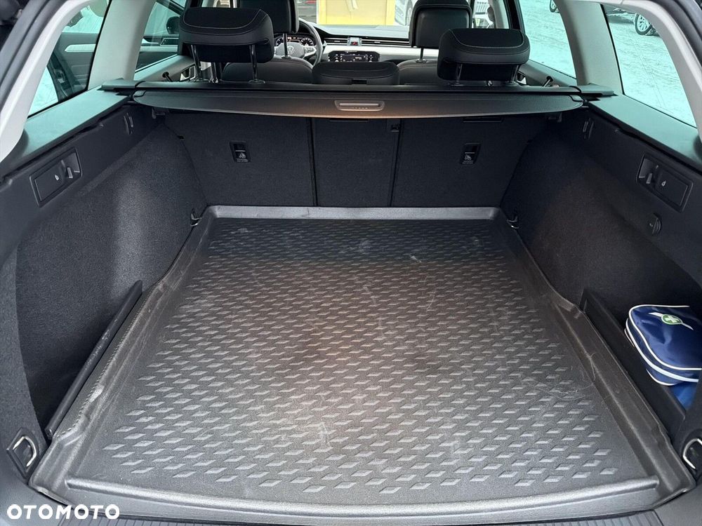 Volkswagen Passat - 19