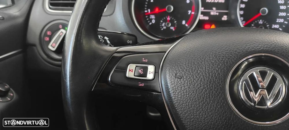 VW Polo 1.0 Confortline - 35