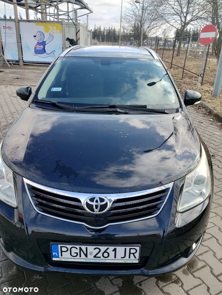 Toyota Avensis 2.0 D-4D - 21