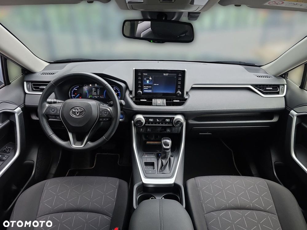 Toyota RAV4 - 18