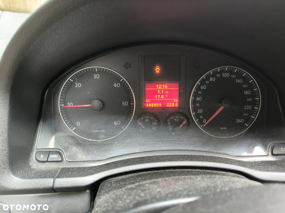 Volkswagen Jetta 1.9 TDI Comfortline - 11
