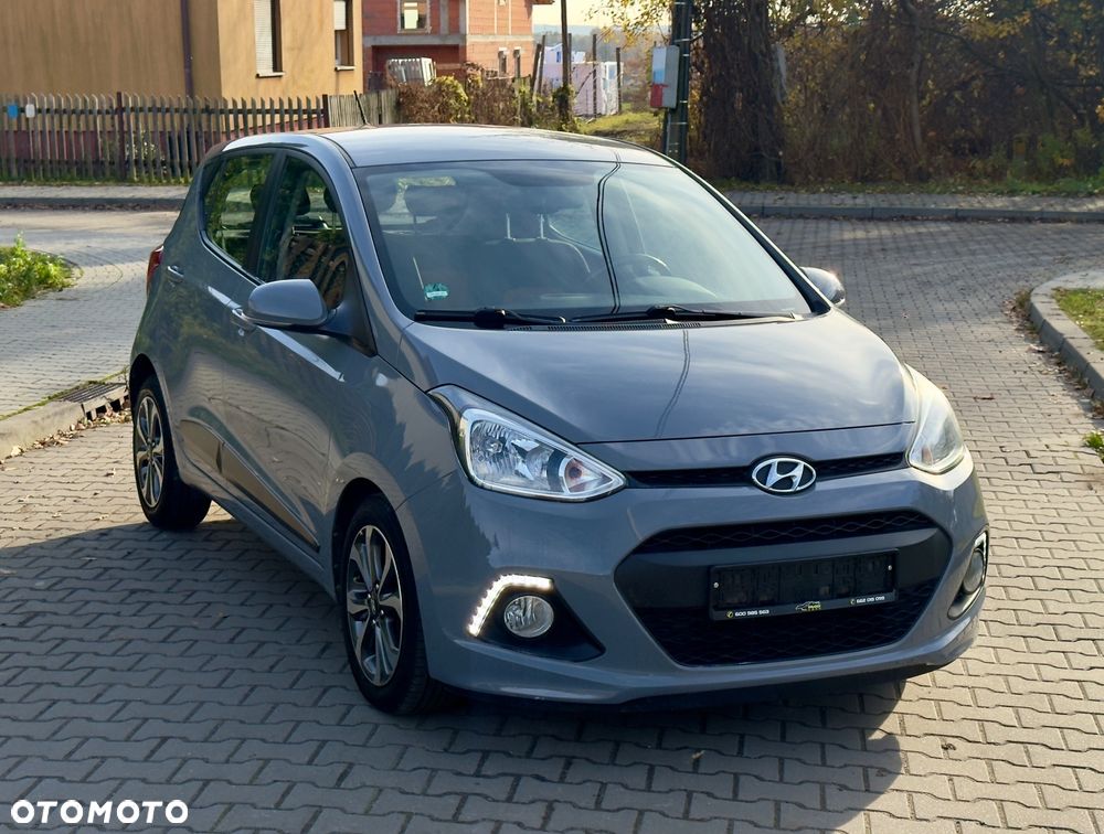 Hyundai i10 1.2 Fifa World Cup Edition - 2
