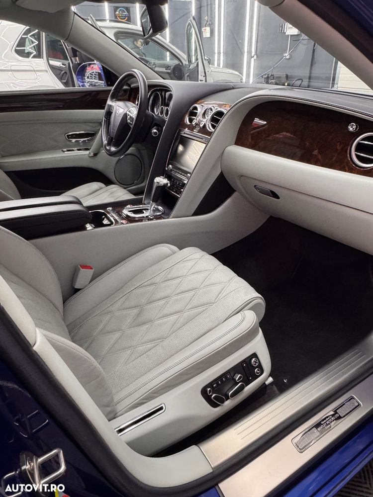 Bentley Flying Spur - 4