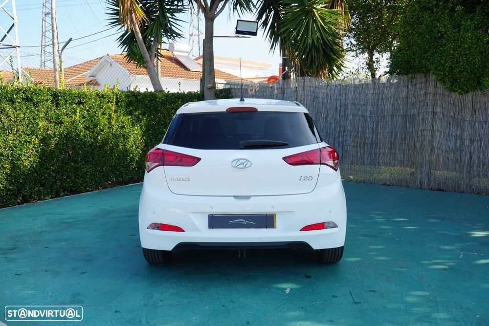 Hyundai i20 1.2 Blue Comfort+Pack Look+JLL16 - 9