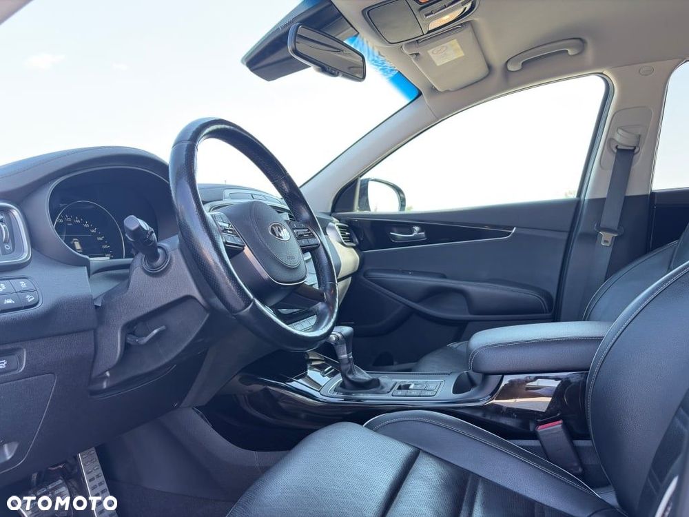 Kia Sorento - 10